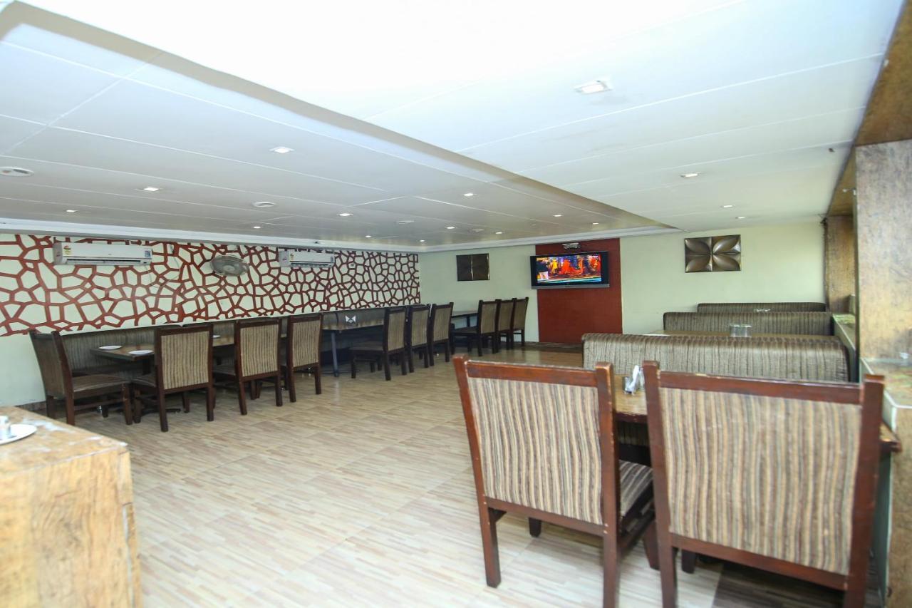 Oyo 2155 Hotel Wardhman Jabalpur Exteriör bild