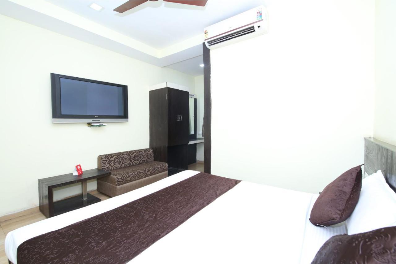 Oyo 2155 Hotel Wardhman Jabalpur Exteriör bild